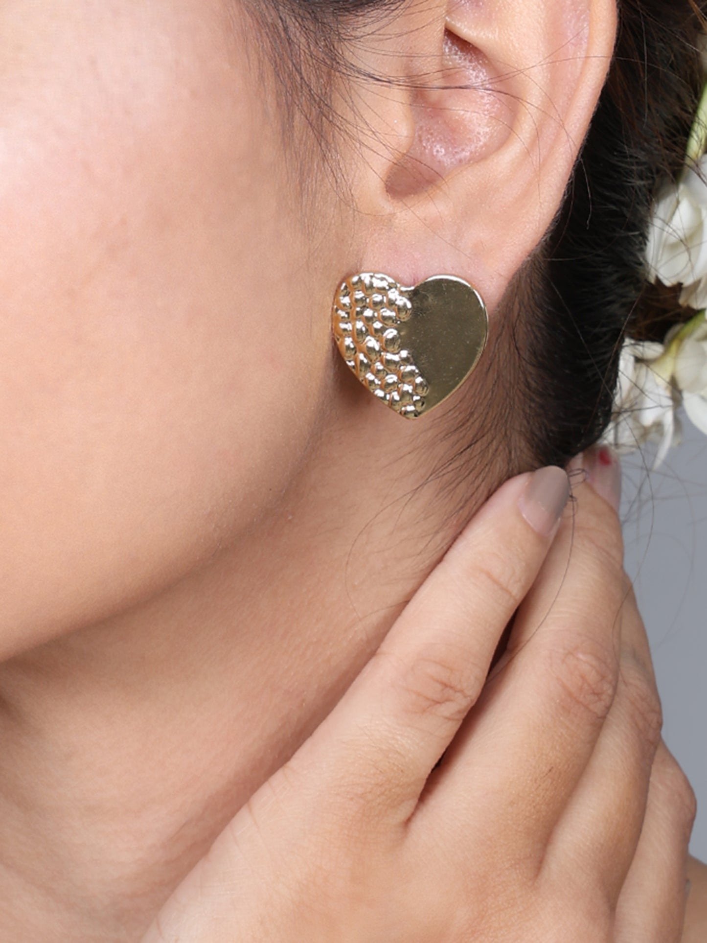 Two-Tone Gold Heart Stud Earrings – Smooth & Textured Design