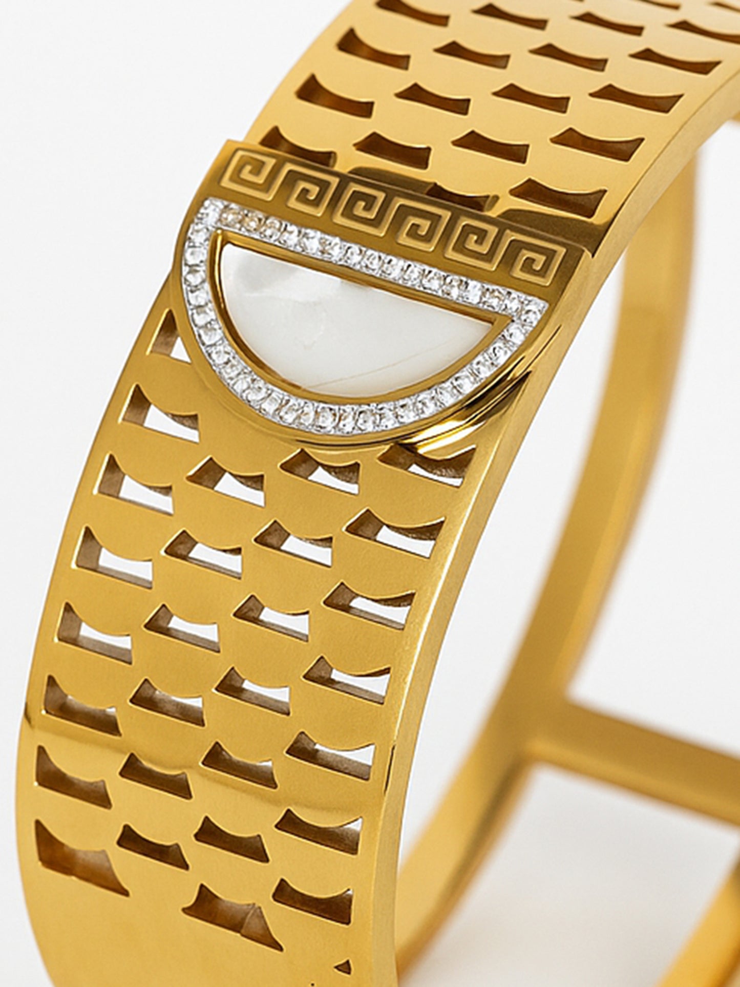 Luxury Gold Cut-Out Bangle with Half-Moon Stone – Free Size