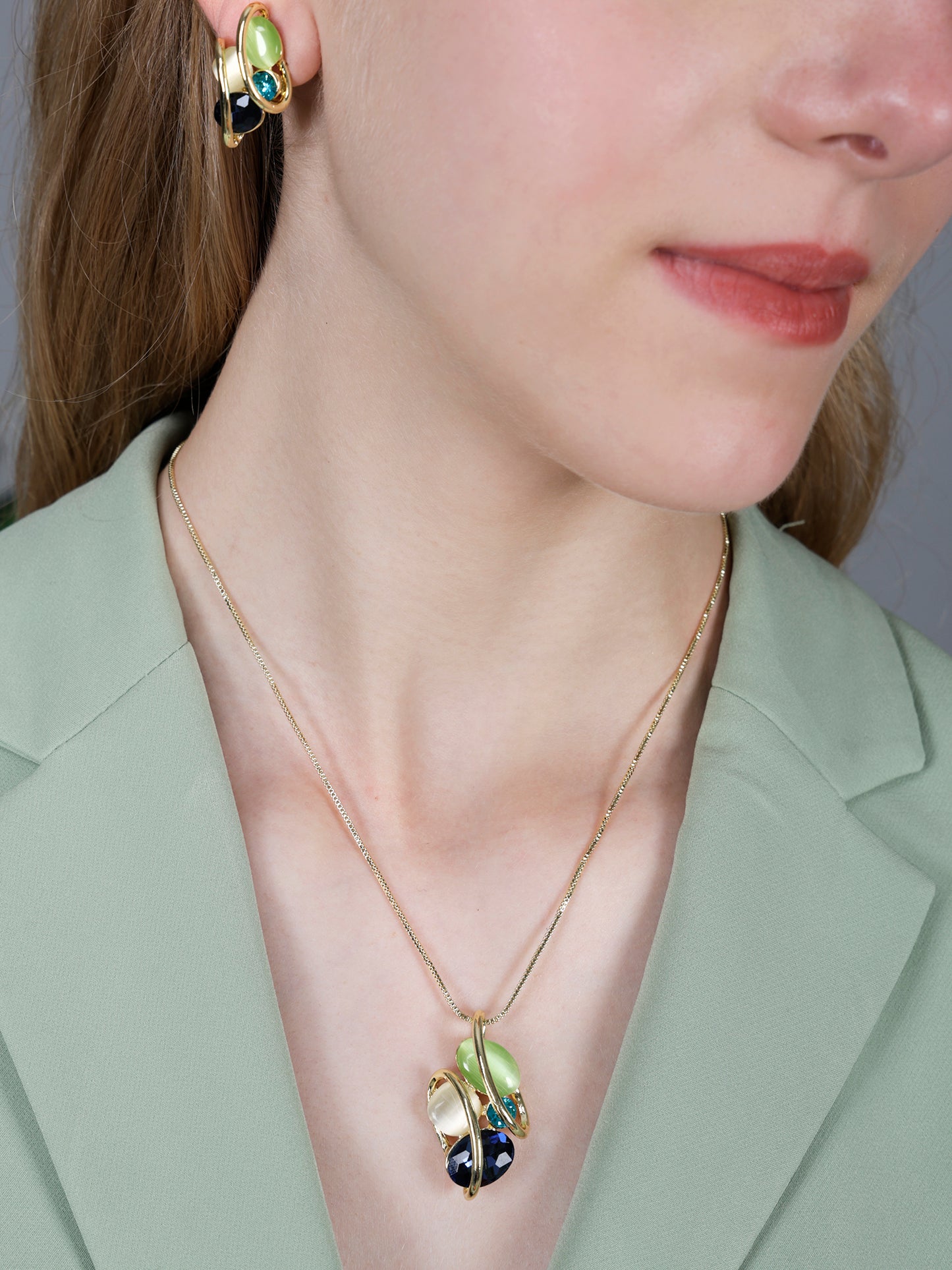 Gold-Plated Crystal Stone-Studded Pendant & Earrings Jewellery Set