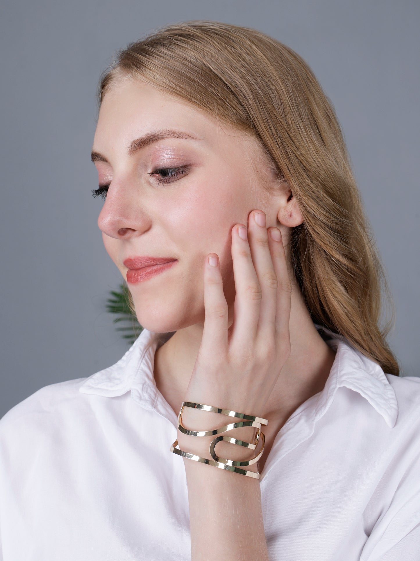 Bold Abstract Gold Statement Bangle-free sizes