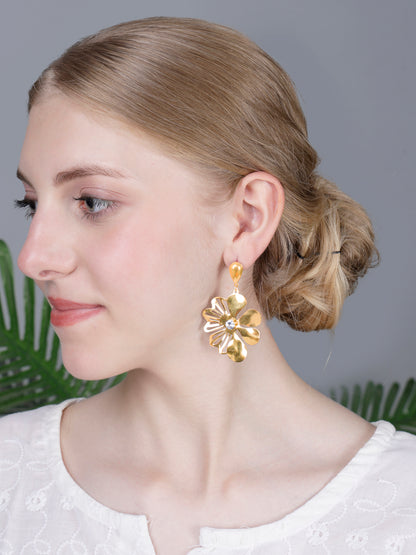 Luxury Gold Floral Drop Earrings with Crystal Shine – Elegant Statement Jewelry