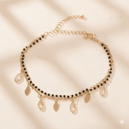 Delicate mangalsutra bracelet design with leaf charms