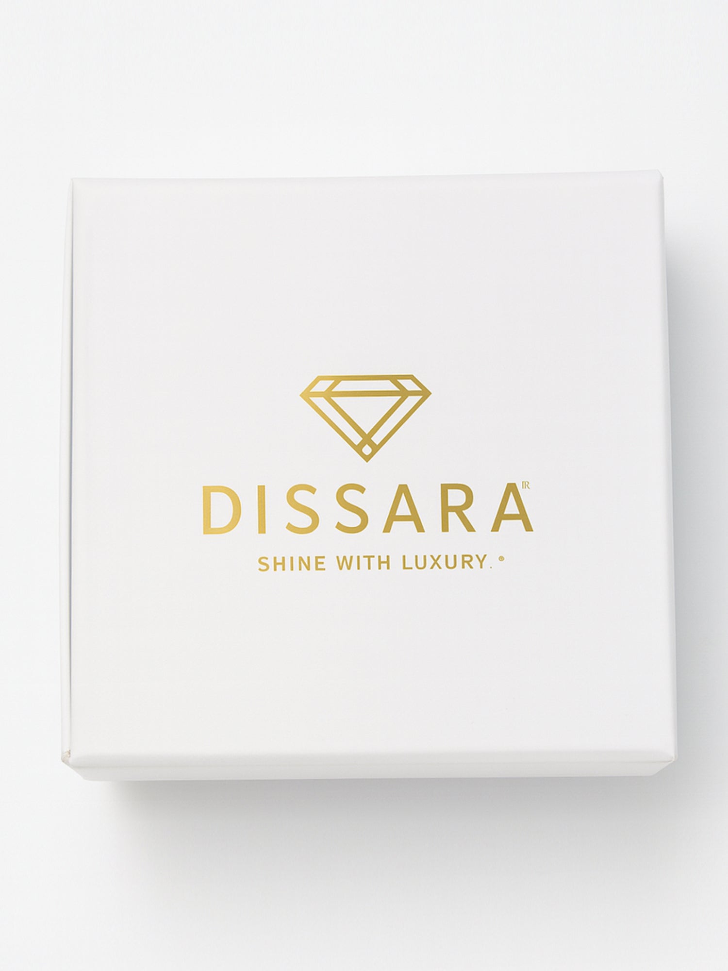 Dissara premium white and gold gift box for bracelets for women.