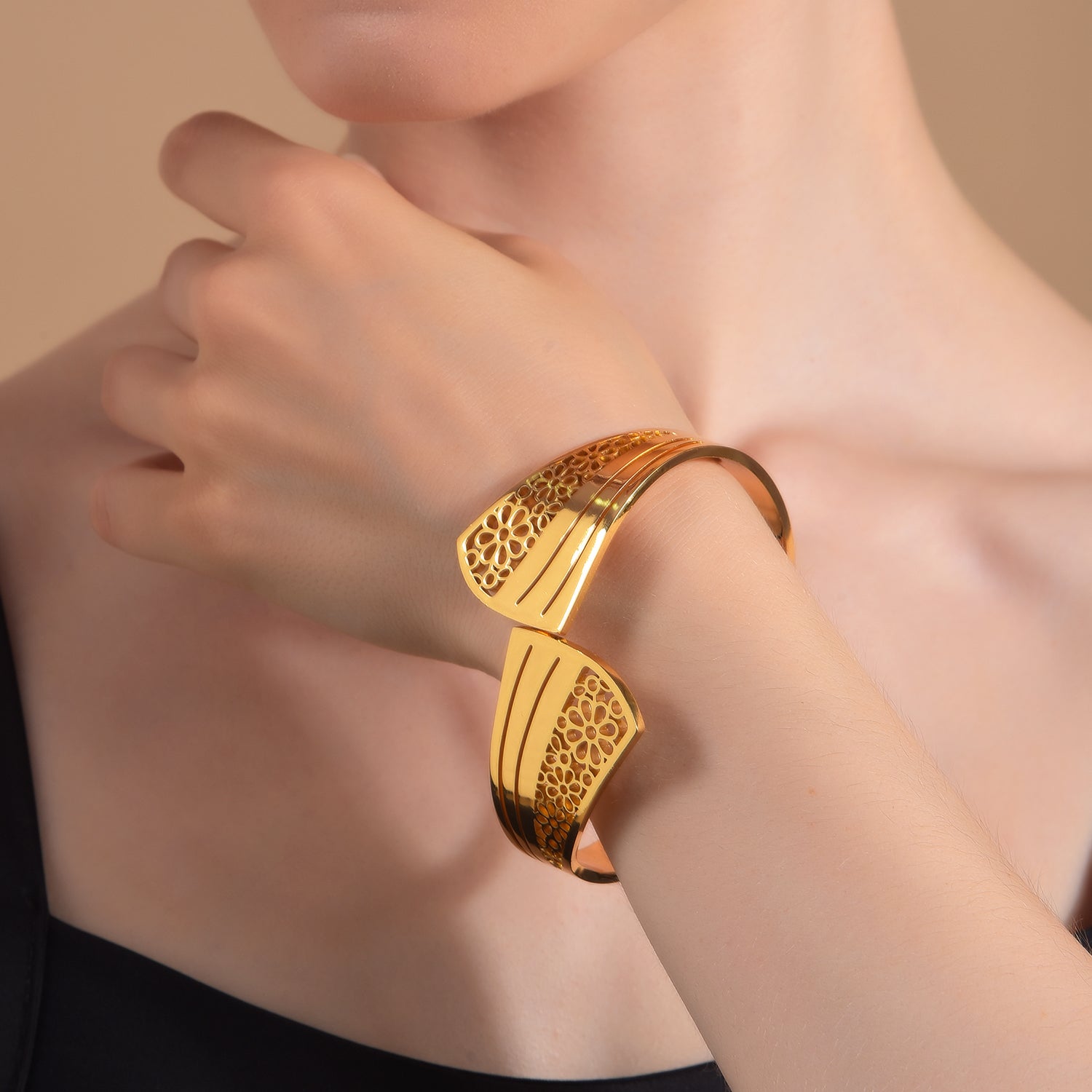 Floral Cutout Gold Bracelet