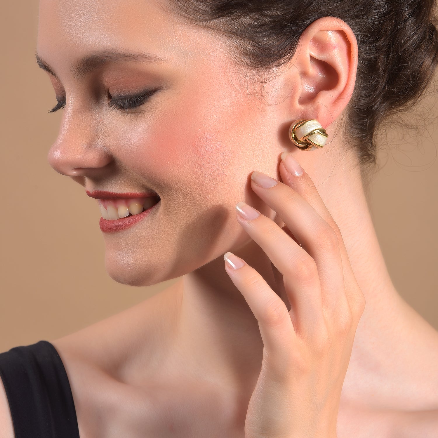 Elegant Twisted Knot Enamel & Gold-Toned Stud Earrings