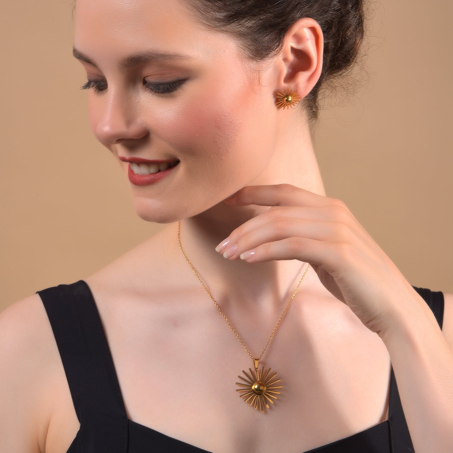 Radiant Sunburst Necklace & Earring Set in Gold Finish