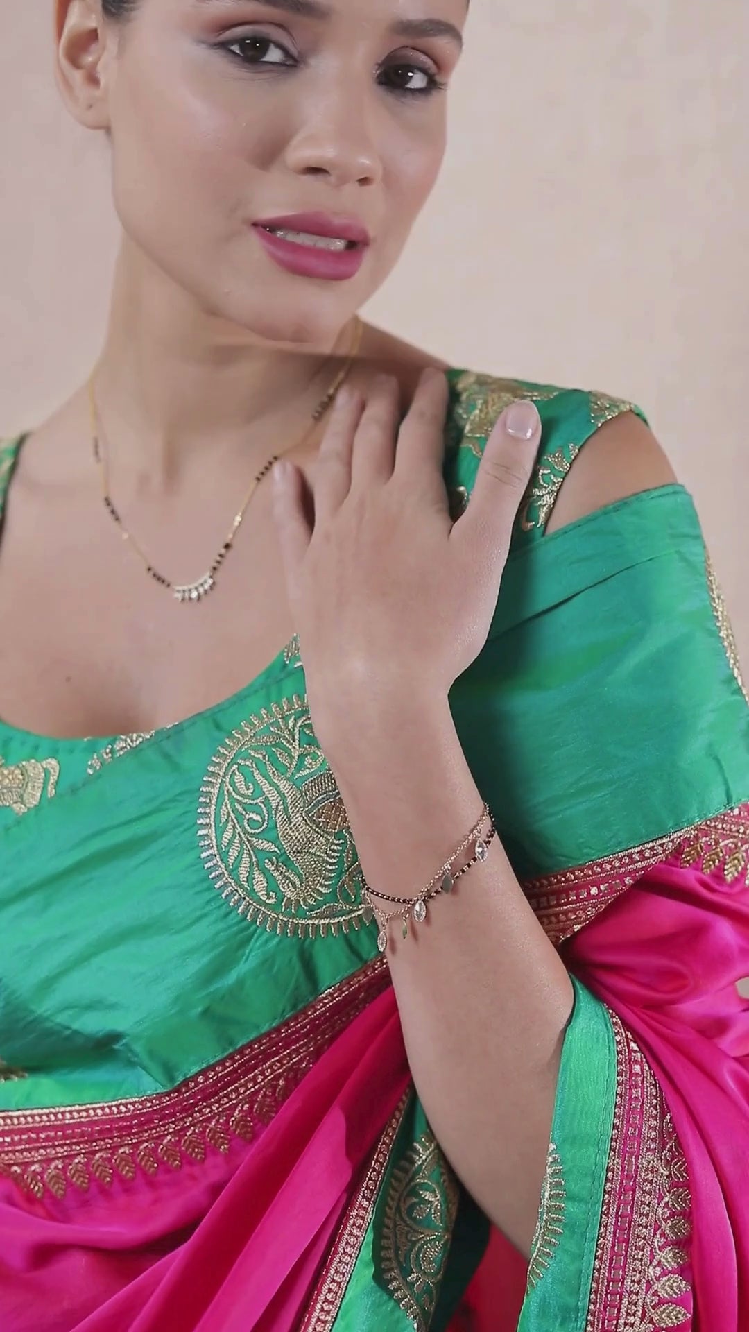 women mangalsutra bracelet video