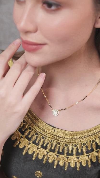 women mangalsutra video